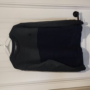 Izod color block dark blue and hunter gray Sweatshirt size large
